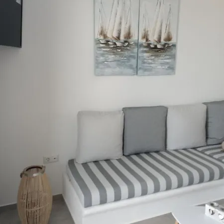 Bamboo Naxos * Mikrí Vígla